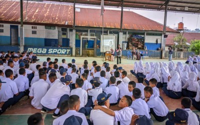 KKN UMP Purwokerto Edukasi Siswa SMPN 1 Wanayasa soal Kesehatan Remaja dan Bahaya Rokok